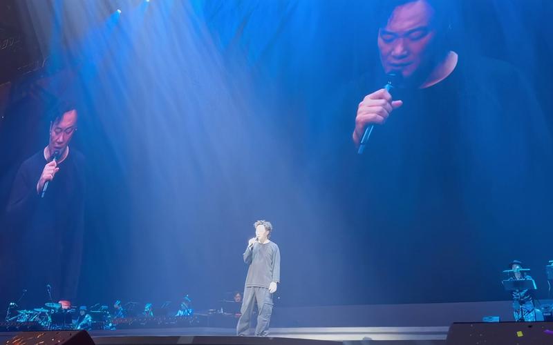 陈奕迅，香港深情歌手，经典歌曲传唱度高的音乐艺术家