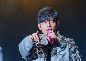 周杰伦演唱会视频观看-杰伦演唱会超火！高清视频难找？