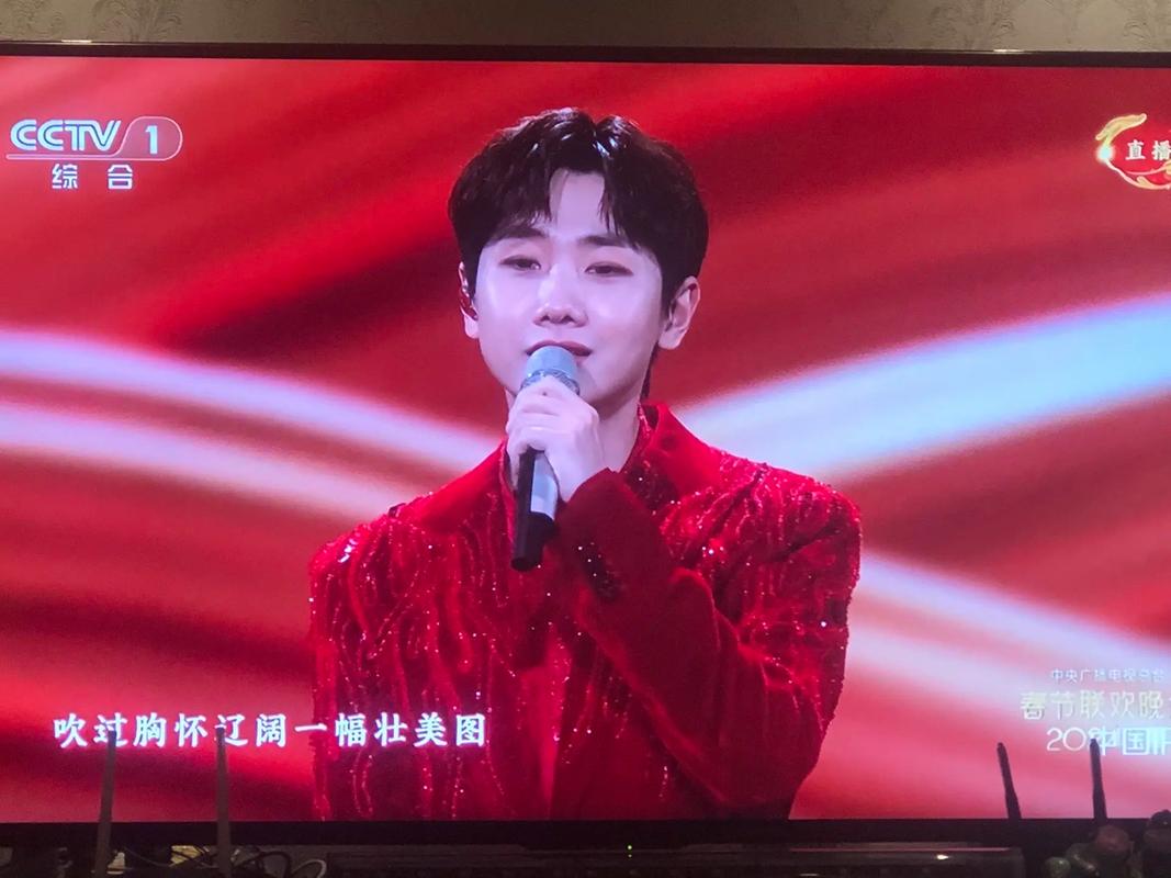 汪苏泷春节联欢晚会2024-汪苏泷春晚忙不停，歌迷盼演唱会