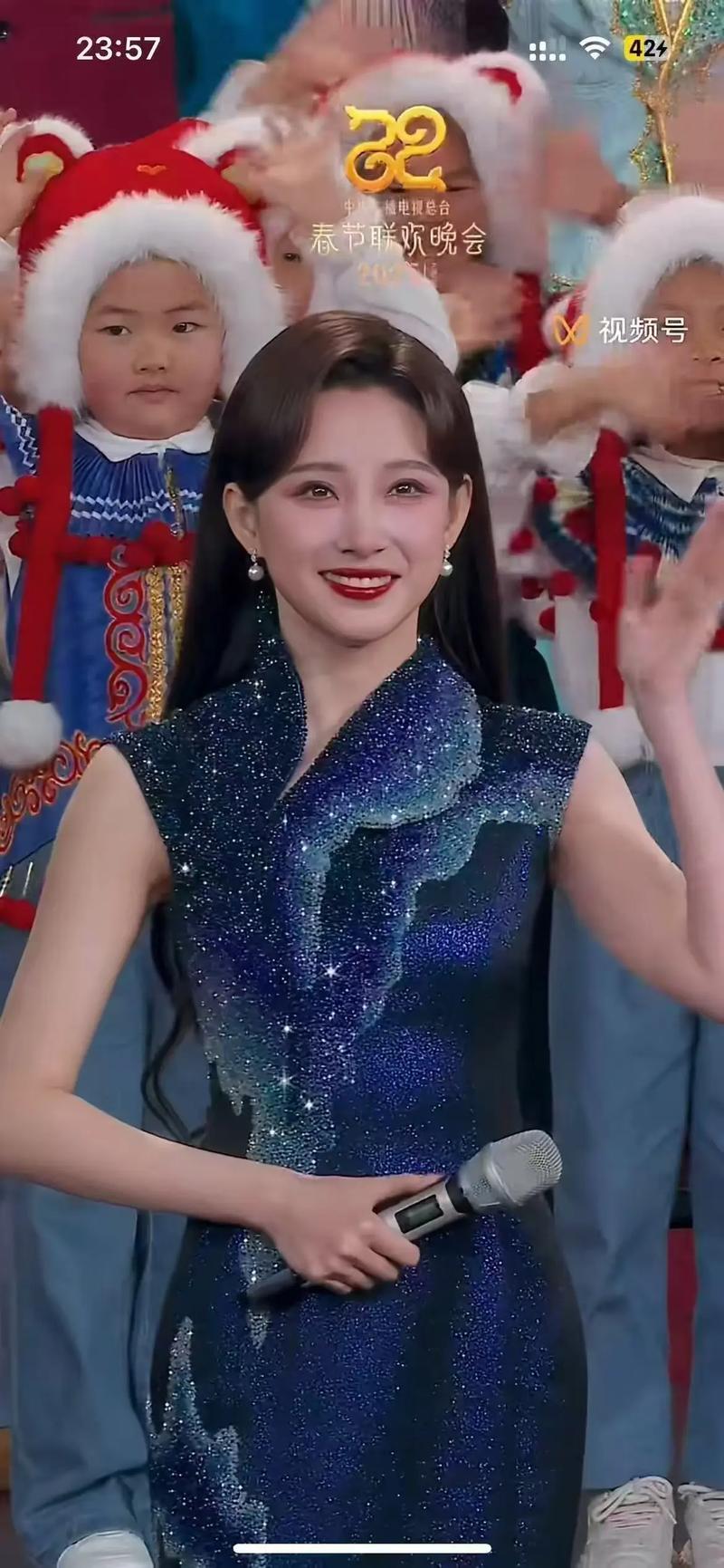 马凡舒将第五次主持央视春晚,与龙洋再度搭档,33岁单身,事业有成!_影音快讯 - 小白资源网