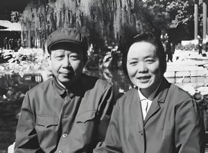 著名演员导演谢铁骊夫人王遐逝世享年百岁