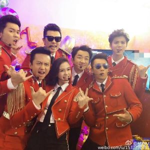 邓超Angelababy陈赫跑男重聚捧场话剧《艺术》，娱乐圈真友情引怀念