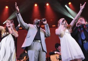 伯克利中美音乐大典之夜_中美艺术家演绎新年音乐盛宴